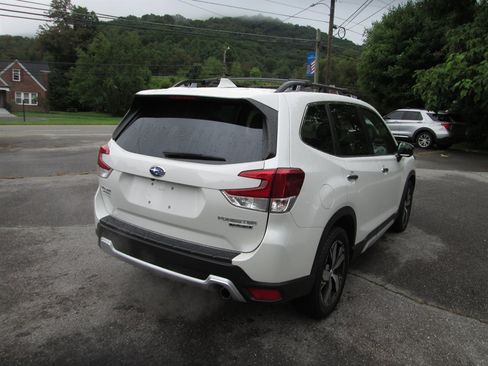 Used 2019 Subaru Forester Touring w/ Popular Package #3 AWD/4WD image 5