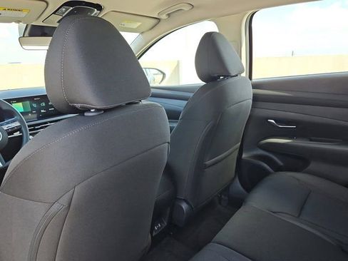 Certified 2026 Hyundai Tucson SE FWD image 9