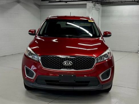 Used 2017 Kia Sorento LX image 8
