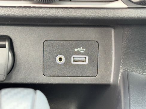 Certified 2025 Nissan Versa SV image 26