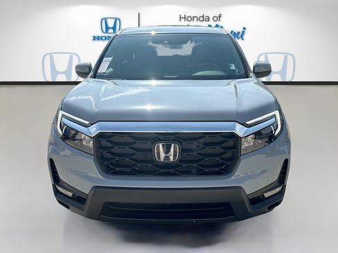 Certified 2024 Honda Passport EX-L image 2
