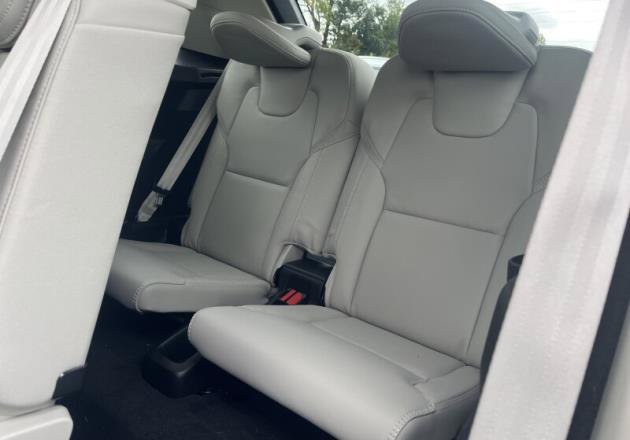 Used 2024 Volvo XC90 T8 Ultimate AWD/4WD image 5