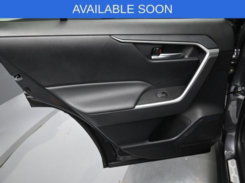 Used 2025 Toyota RAV4 SE w/ Convenience Package AWD/4WD image 29