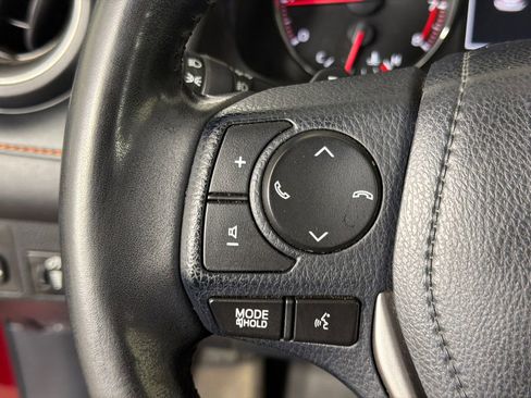 Used 2018 Toyota RAV4 SE w/ Advanced Technology Package FWD image 26