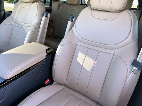 New 2026 Land Rover Range Rover Sport SE AWD/4WD image 16