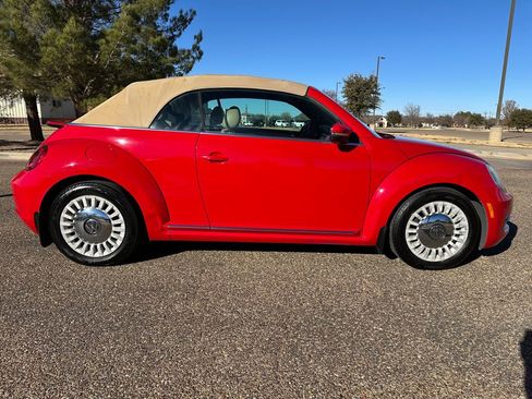 Used 2014 Volkswagen Beetle 2.5 image 11