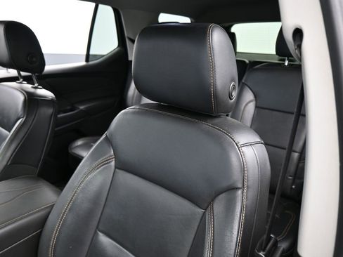 Used 2019 Chevrolet Traverse RS image 16