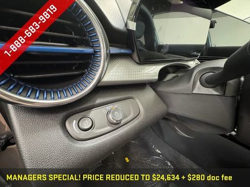Used 2026 Chevrolet Trax LT w/ Midnight Edition FWD image 25