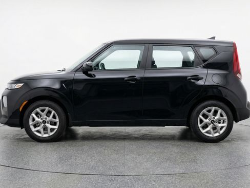 Used 2025 Kia Soul LX w/ LX Technology Package FWD image 5