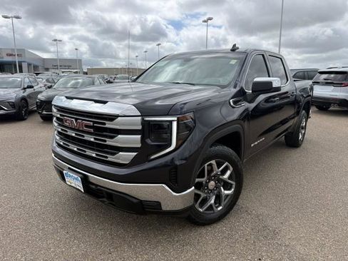 Used 2023 GMC Sierra 1500 SLE RWD image 3