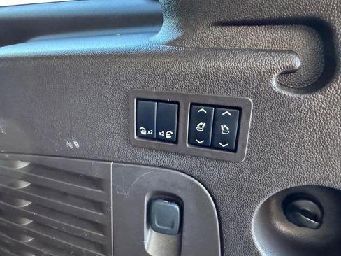 Used 2019 GMC Yukon XL Denali w/ Denali Ultimate Package image 23