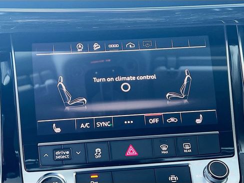 Used 2024 Audi Q7 3.0T Premium Plus image 16