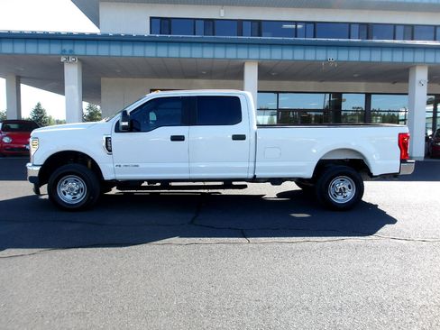 Used 2019 Ford F250 XL w/ Power Equipment Group image 2