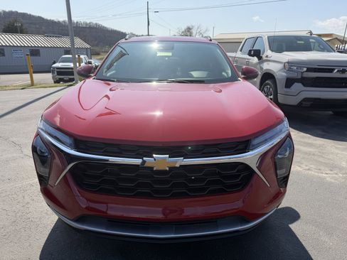 New 2026 Chevrolet Trax LT image 6