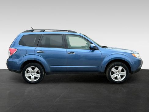 Used 2010 Subaru Forester 2.5X Premium w/ Premium Sound Pkg 1 AWD/4WD image 8