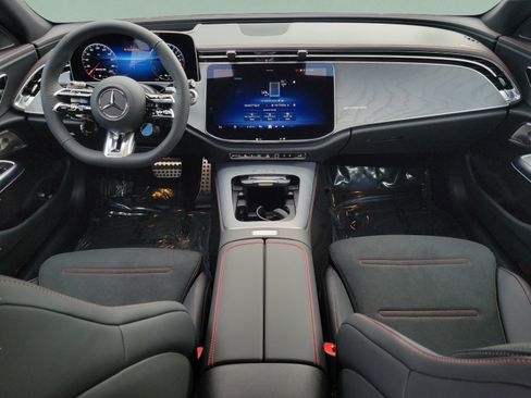 Certified 2026 Mercedes-Benz E 53 AMG e 4MATIC Sedan image 15