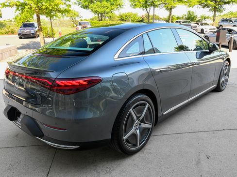 Used 2023 Mercedes-Benz EQE 350+ 4MATIC Sedan image 5