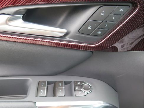 New 2026 Chevrolet Traverse RS FWD image 9