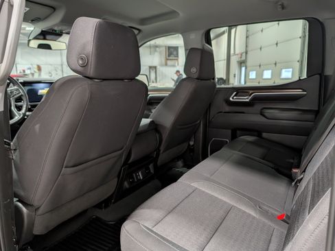 Used 2022 Chevrolet Silverado 1500 LT image 16