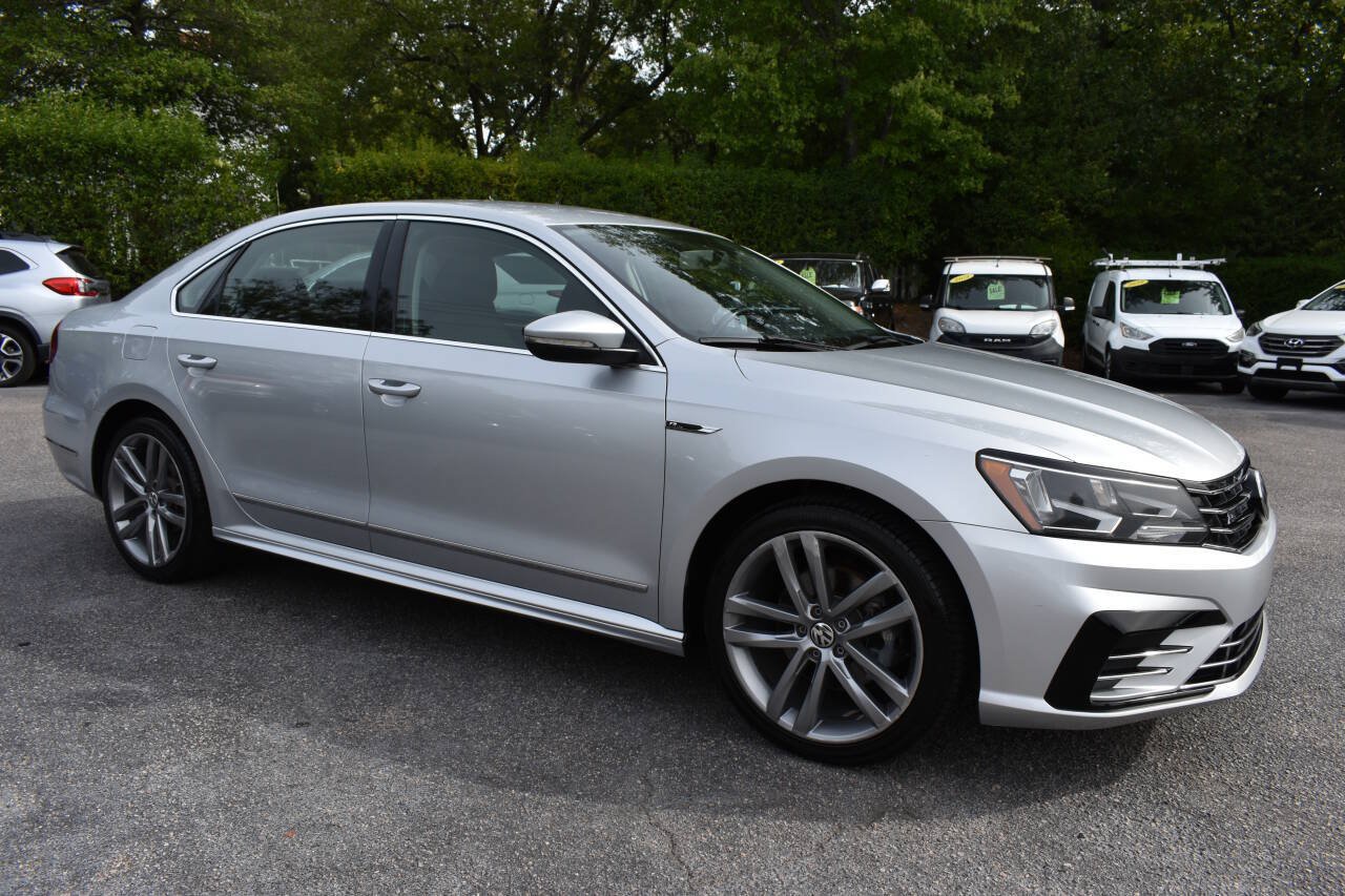 Used 2017 Volkswagen Passat 1.8T R-Line FWD image 26
