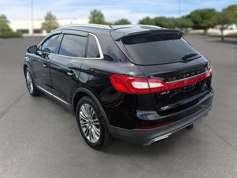 Used 2018 Lincoln MKX Reserve w/ Driver Assistance Package FWD image 5