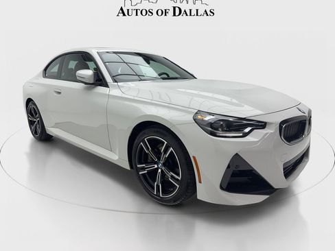 Used 2025 BMW 230i xDrive Coupe AWD/4WD image 2