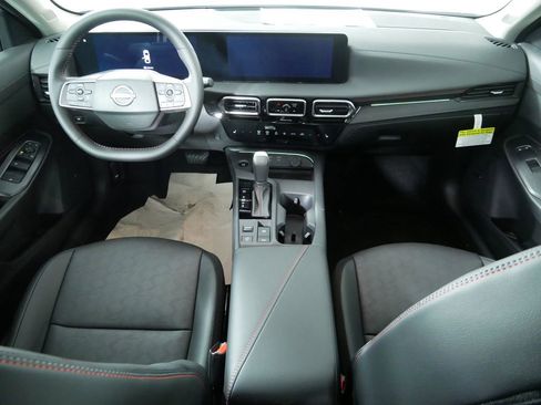 New 2026 Nissan Sentra SR w/ SR Premium Package FWD image 19