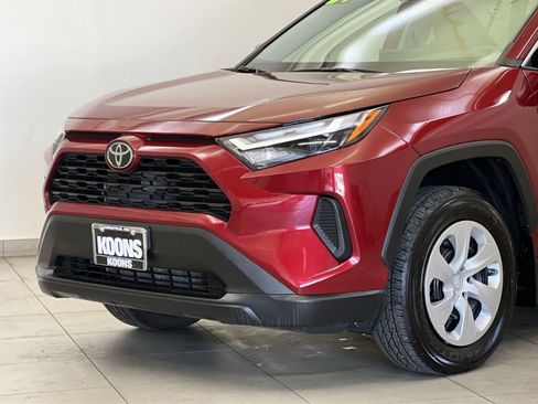 Used 2024 Toyota RAV4 LE AWD/4WD image 27