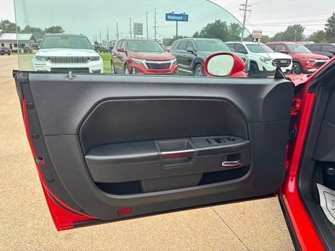 Used 2014 Dodge Challenger SXT Plus RWD image 13