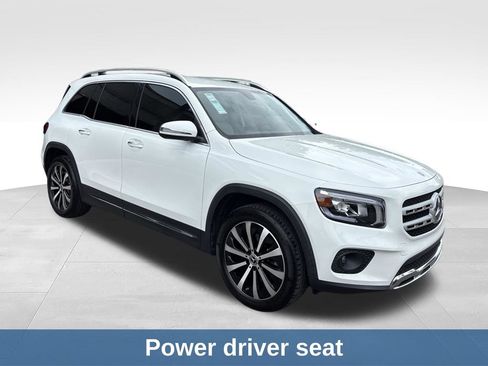 Used 2022 Mercedes-Benz GLB 250 w/ Premium Package Lite image 8