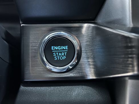 Used 2024 Ford F250 Lariat w/ Lariat Ultimate Package image 47