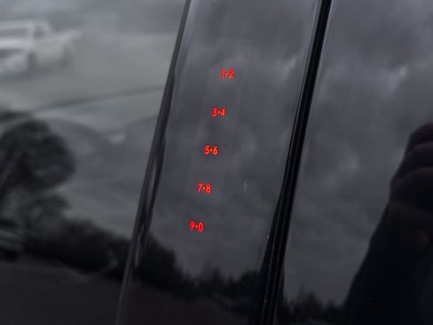 Used 2020 Ford Explorer Limited w/ Class III Trailer Tow Package image 10