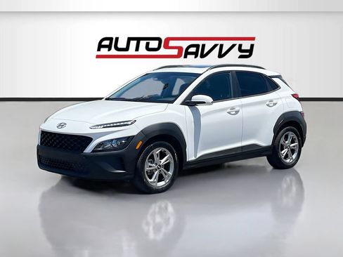 Used 2023 Hyundai Kona SEL w/ Convenience Package FWD image 3