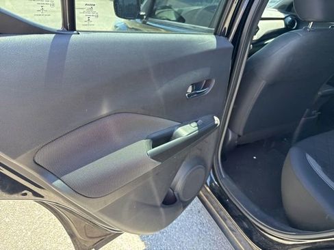 Used 2020 Nissan Kicks SV FWD image 18