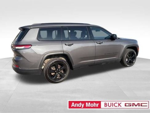 Used 2023 Jeep Grand Cherokee L Limited w/ Black Appearance Package AWD/4WD image 12