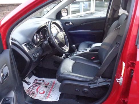 Used 2020 Dodge Journey Crossroad FWD image 13