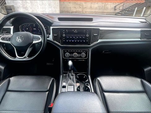 Used 2022 Volkswagen Atlas SE w/ Panoramic Sunroof Package FWD image 20