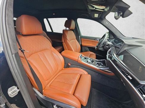 Used 2024 BMW X7 M60i w/ Executive Package image 21