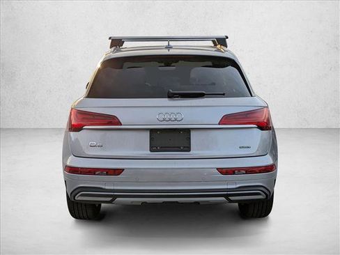 Certified 2022 Audi Q5 2.0T Premium w/ Convenience Package image 5