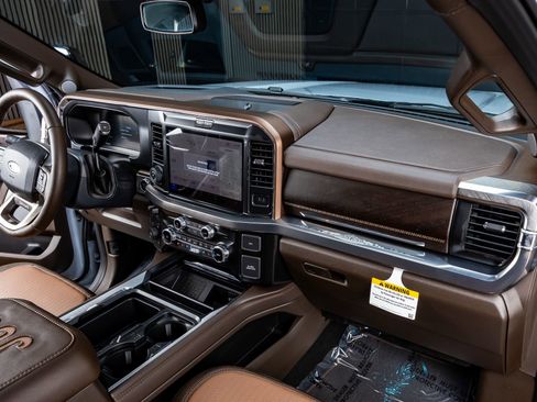 Used 2026 Ford F250 King Ranch w/ Chrome Package image 18