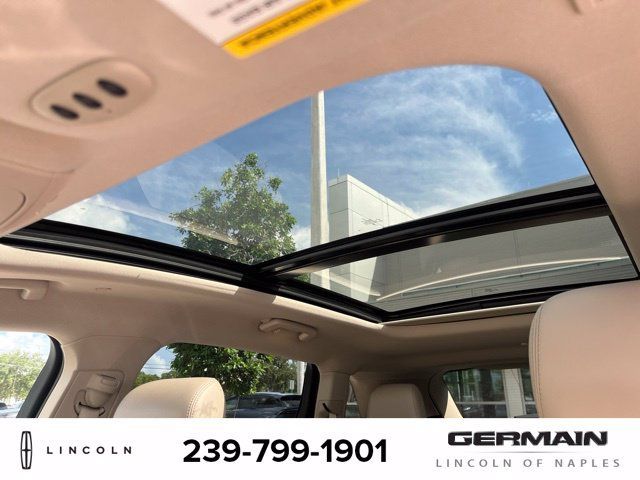 Used 2023 Lincoln Nautilus Reserve w/ Equipment Group 201A AWD/4WD image 13
