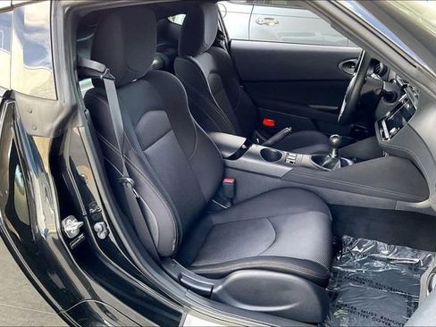 Certified 2023 Nissan Z w/ Floor Mat Package RWD image 6