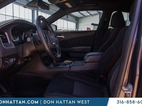 Used 2018 Dodge Charger GT w/ Blacktop Package AWD/4WD image 3