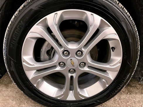 Used 2020 Chevrolet Bolt LT image 8