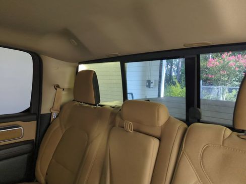 Used 2019 RAM 1500 Big Horn RWD image 28