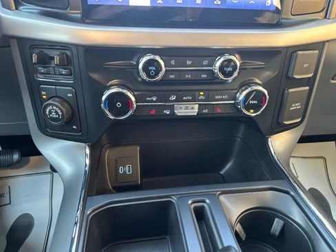 Used 2022 Ford F150 XLT w/ Equipment Group 302A High image 18