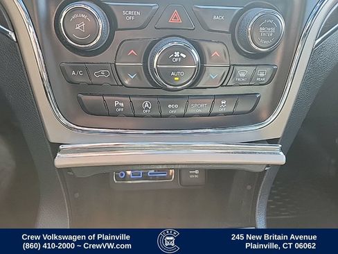 Used 2017 Jeep Grand Cherokee Limited w/ Luxury Group II AWD/4WD image 10