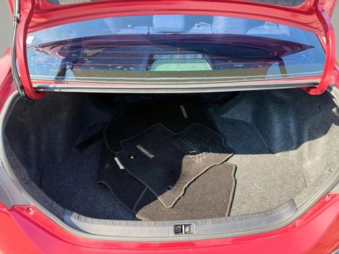 Used 2014 Toyota Corolla LE FWD image 6