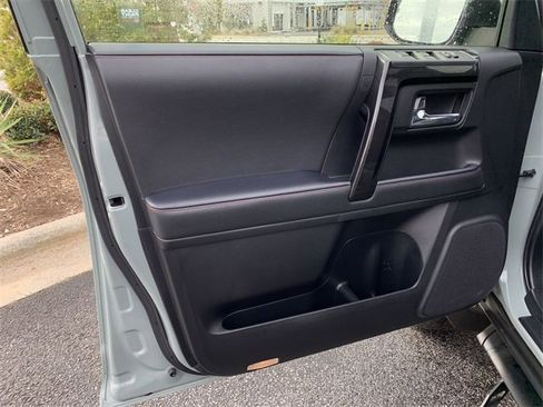 Certified 2023 Toyota 4Runner TRD Off-Road Premium image 17