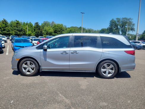 Used 2019 Honda Odyssey EX image 2